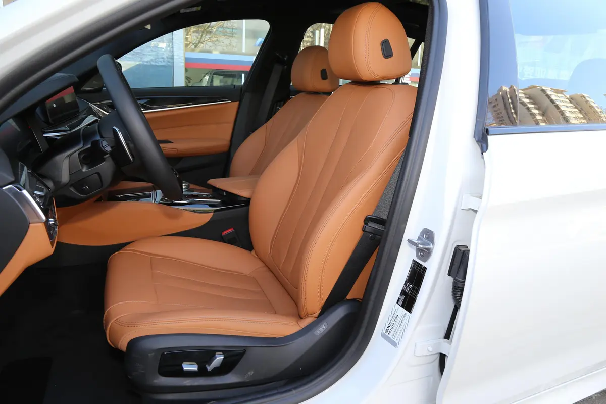 宝马5系530Li 尊享版 M运动套装驾驶员座椅