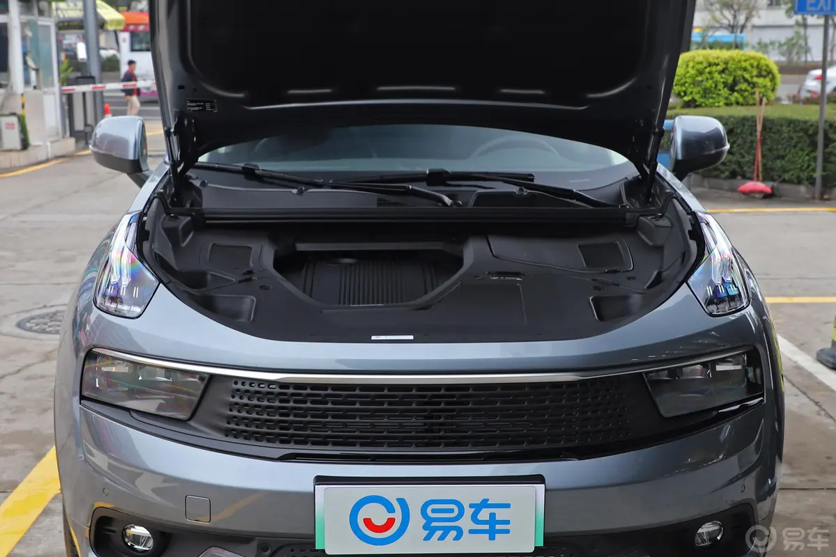 领克01 PHEV1.5TD 双离合 劲 国V发动机舱整体