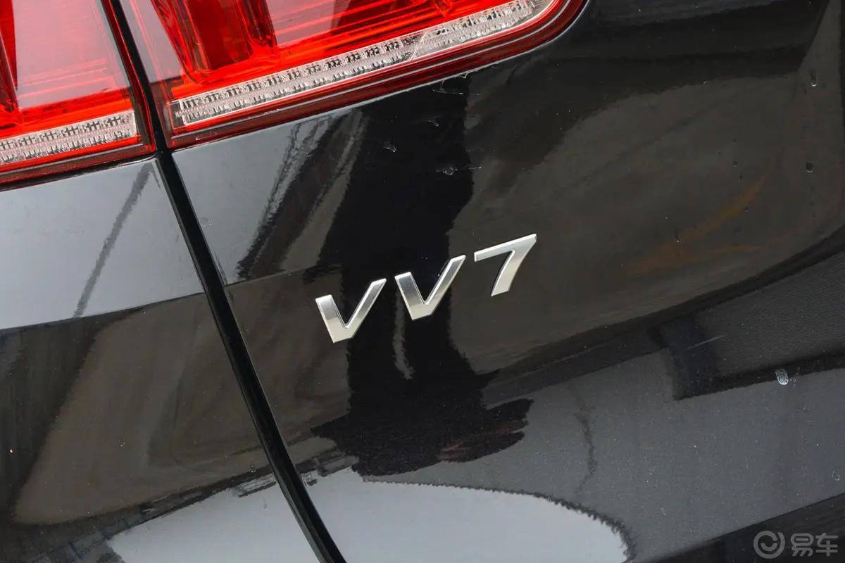 魏牌VV7升级款 2.0T 超豪版 国V外观