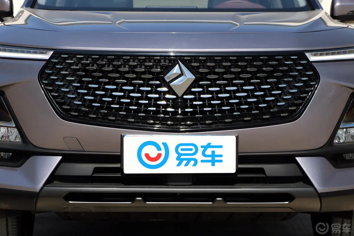 宝骏RS-51.5T CVT 智能驾控旗舰版 国V外观