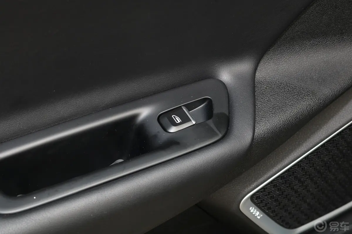 帝豪GS优雅版 1.8L 手动 领尚版后车窗调节