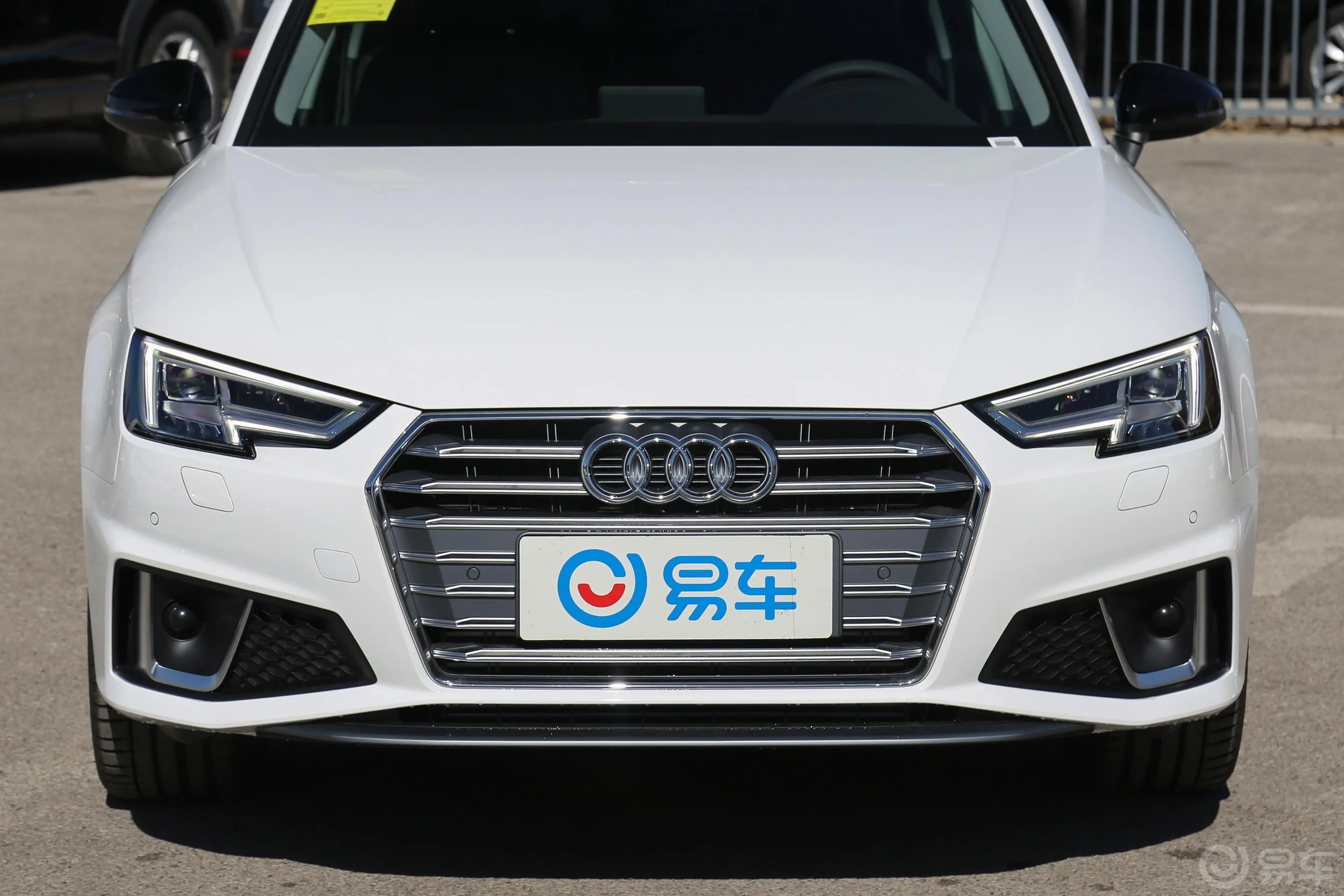 奥迪A4L45 TFSI quattro个性运动版 国V外观