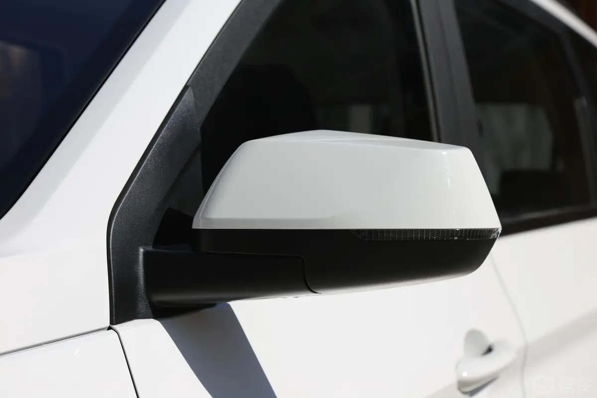 五菱宏光S3自动离合版 1.5L 手动 舒适型 国V主驾驶后视镜背面