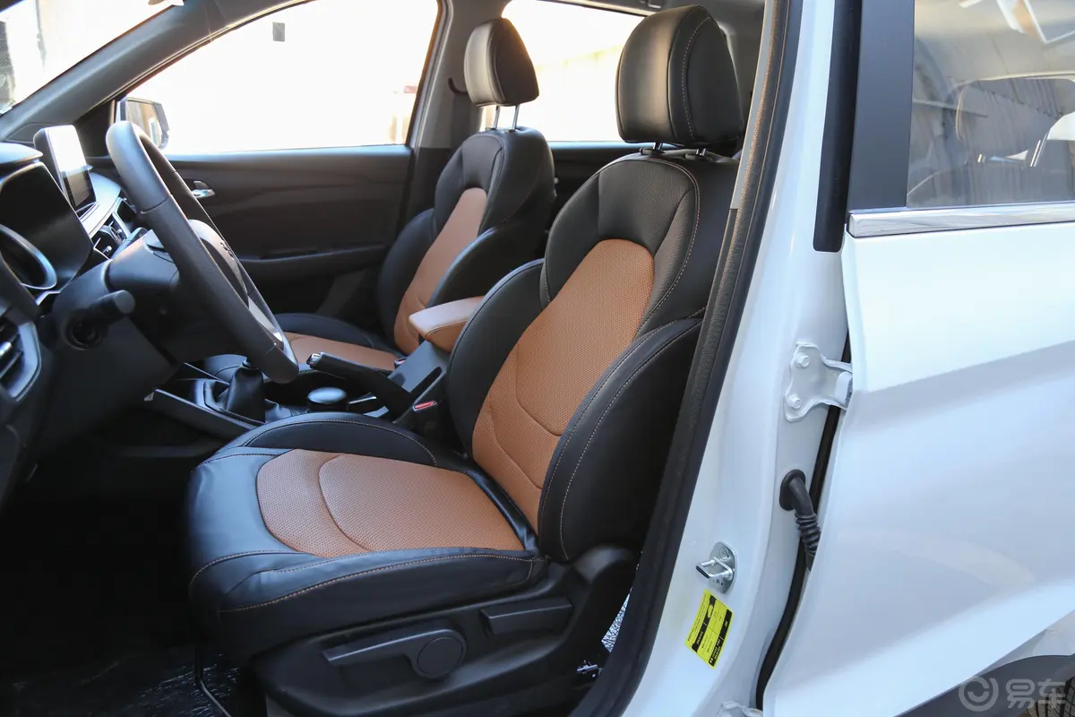 五菱宏光S3自动离合版 1.5L 手动 舒适型 国V驾驶员座椅