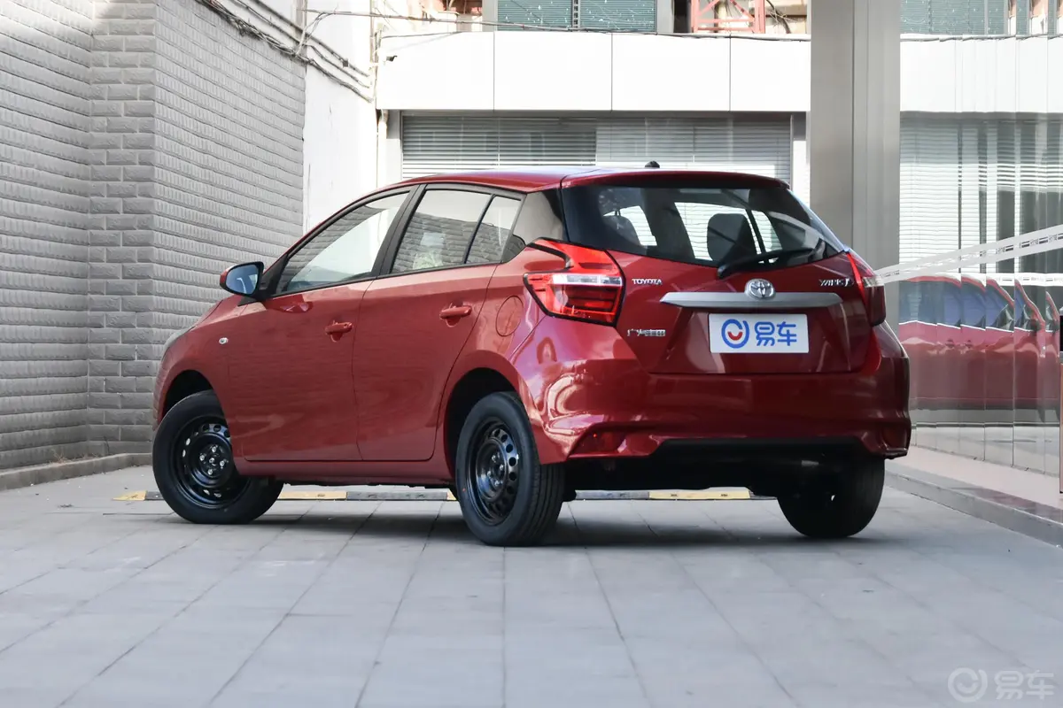 YARiS L 致炫1.5E CVT 劲速升级版 国Ⅵ侧后45度车头向左水平