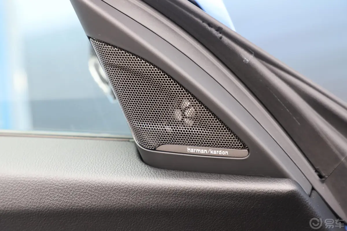 宝马3系GT330i xDrive M运动版音响和品牌