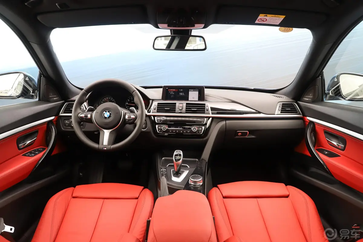 宝马3系GT330i xDrive M运动版驾驶员座椅