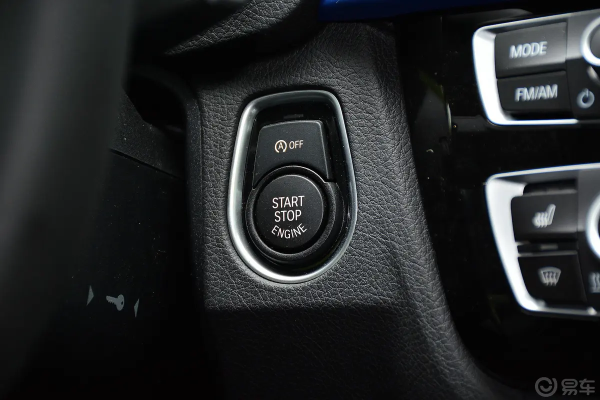宝马4系双门轿跑 425i M运动套装钥匙孔或一键启动按键