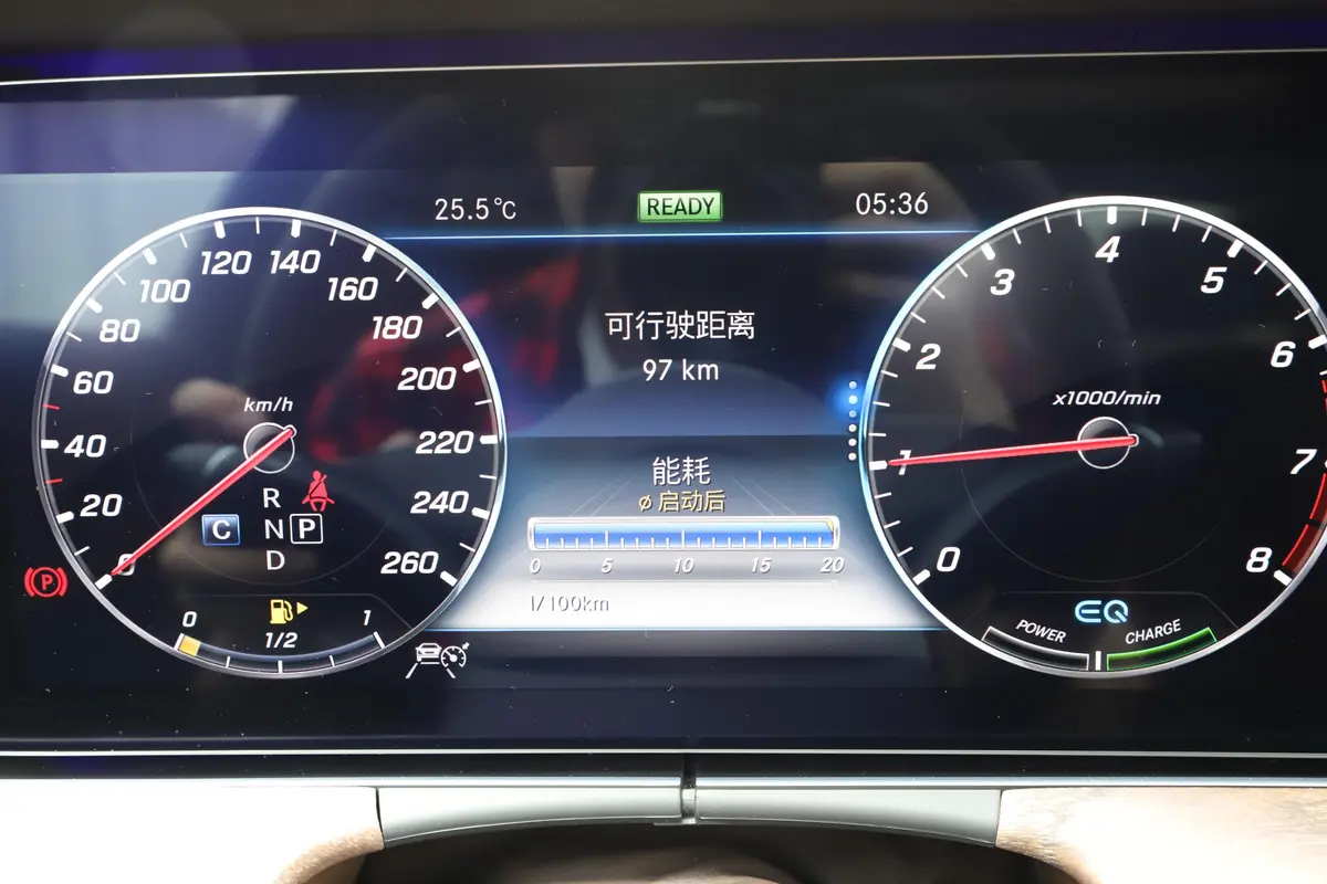 奔驰E级E 350 L 4MATIC内饰