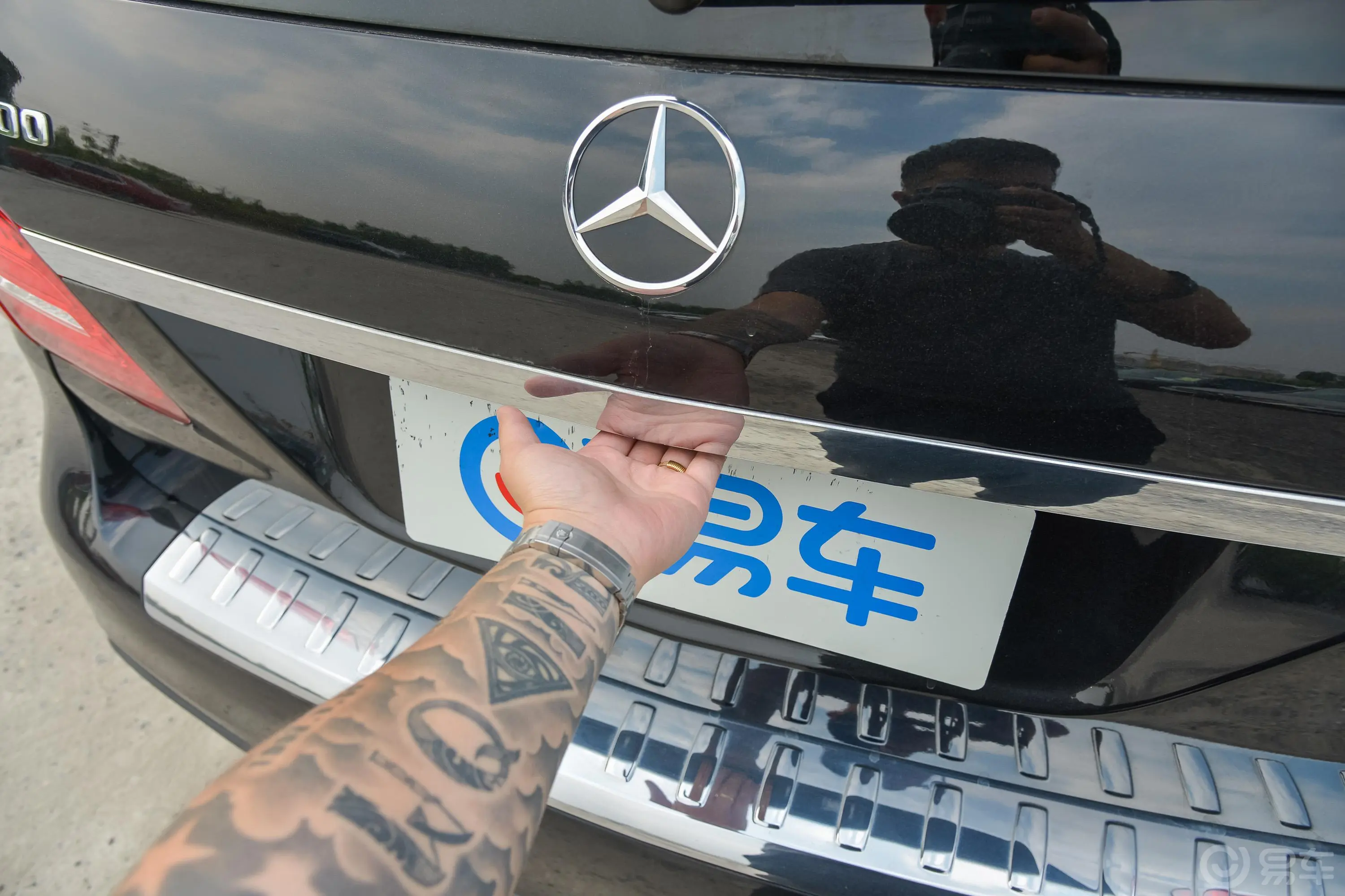 奔驰GLSGLS 400 4MATIC 动感型臻藏版空间