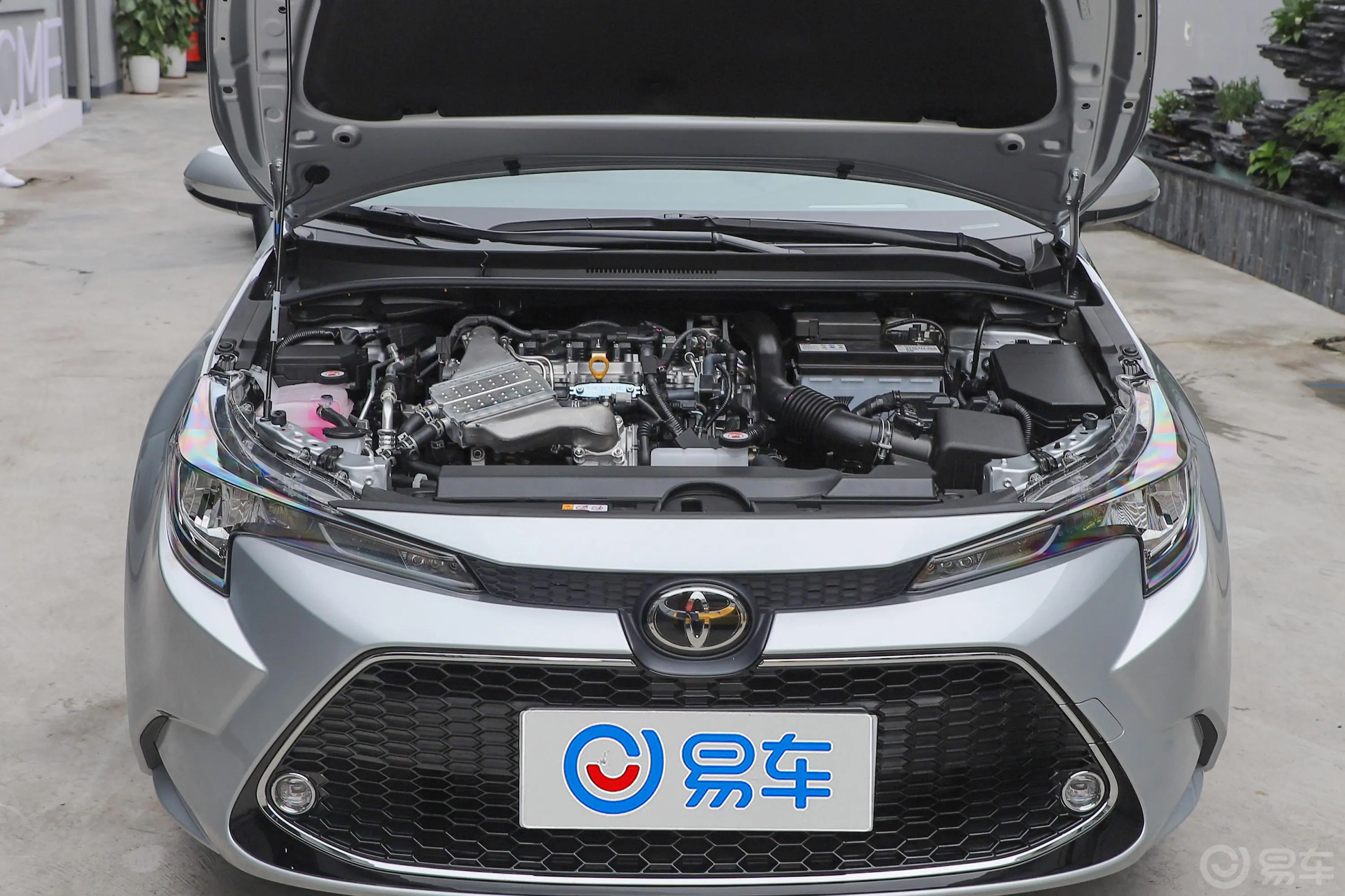 雷凌185T CVT 科技版 国V发动机舱整体