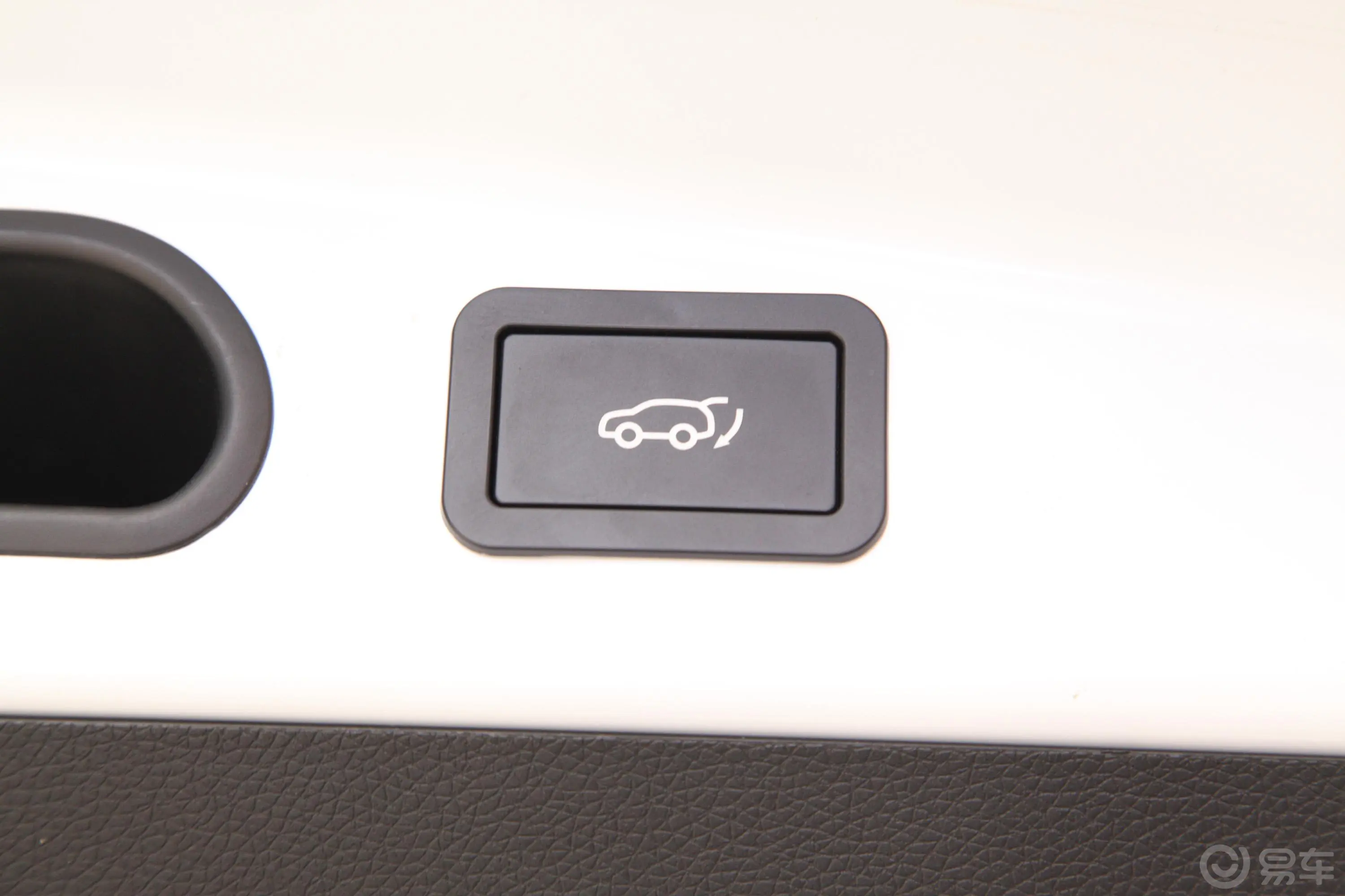 宋新能源EV500 智联领享版电动尾门按键（手动扶手）
