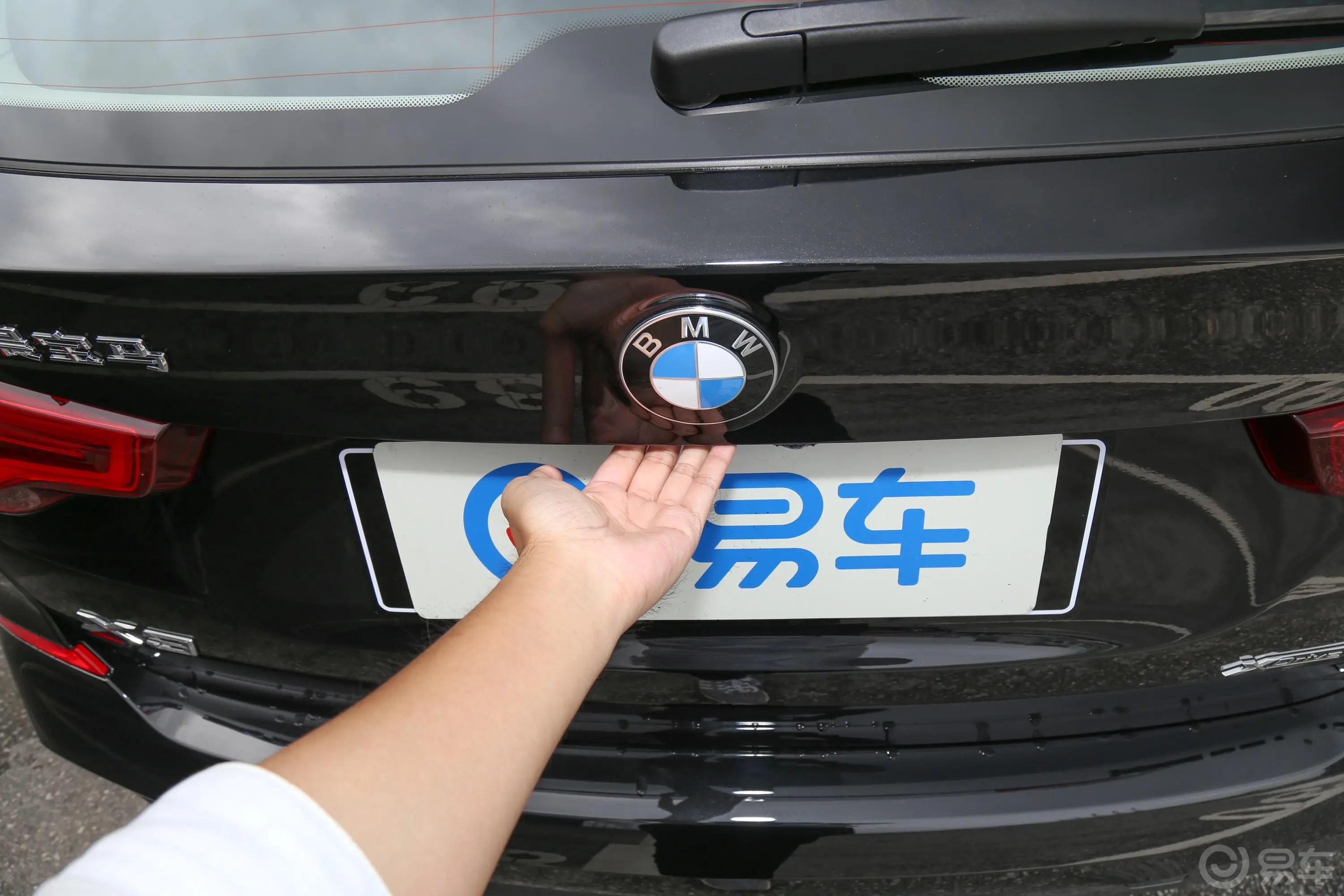 宝马X3xDrive 25i M钛金特别版空间