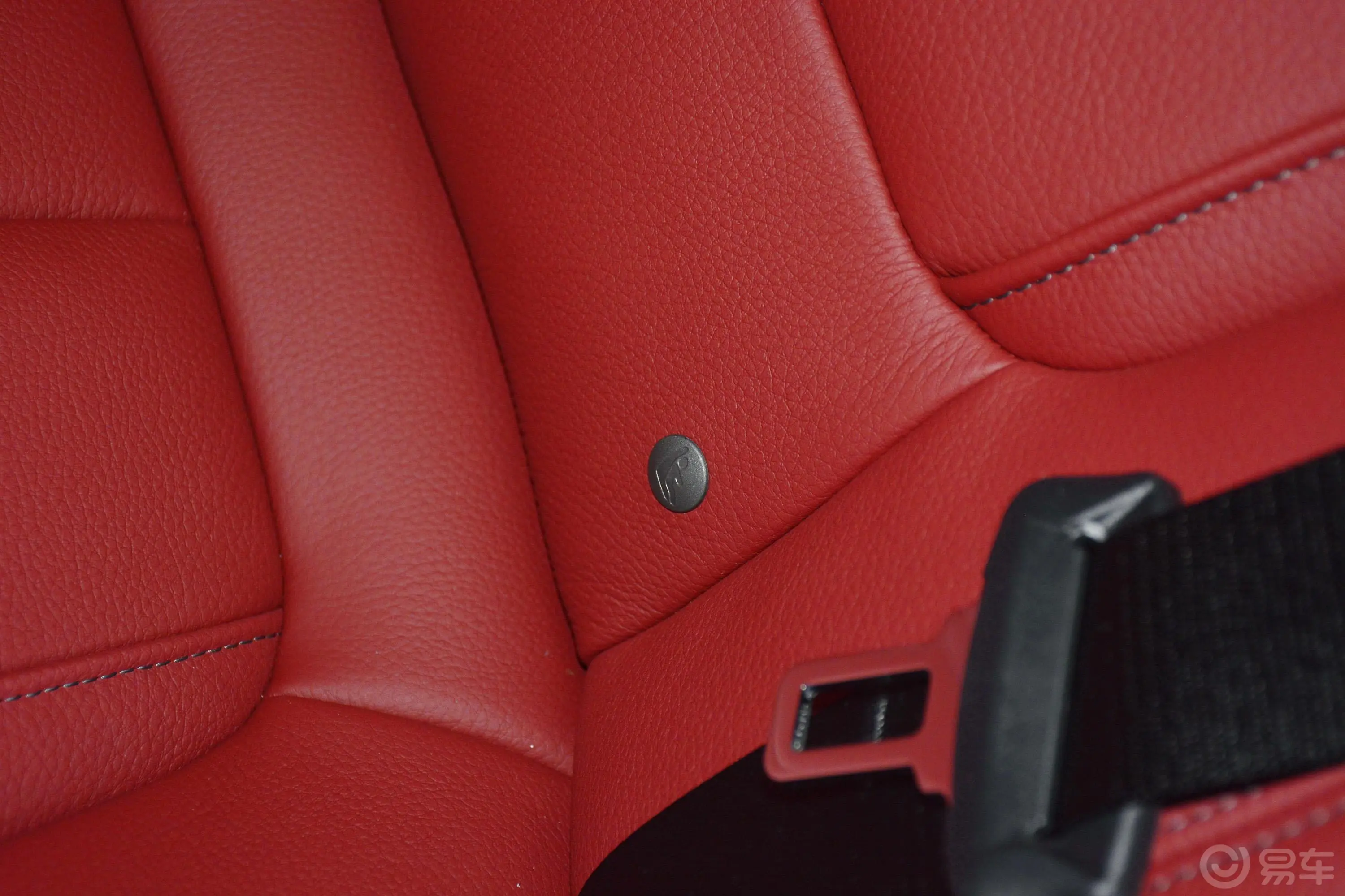 宝马5系改款 530Li 尊享型 M运动套装儿童座椅接口