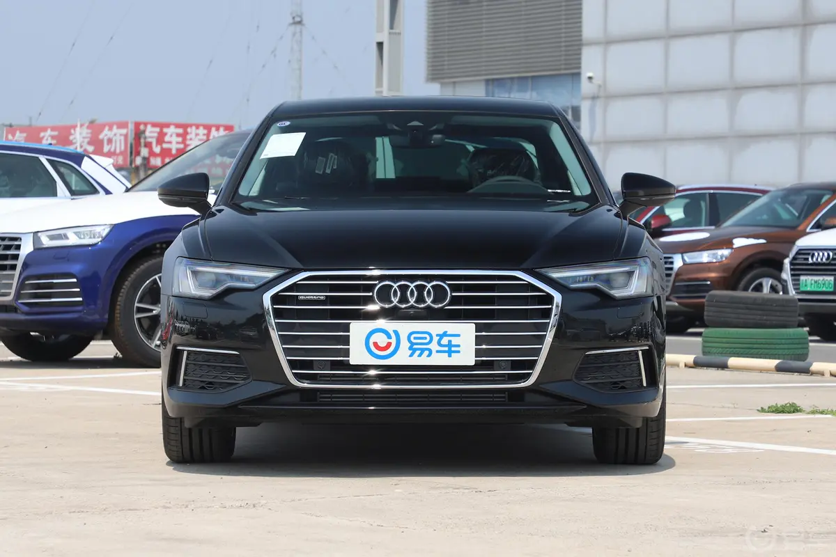 奥迪A6L45 TFSI quattro 臻选致雅版外观