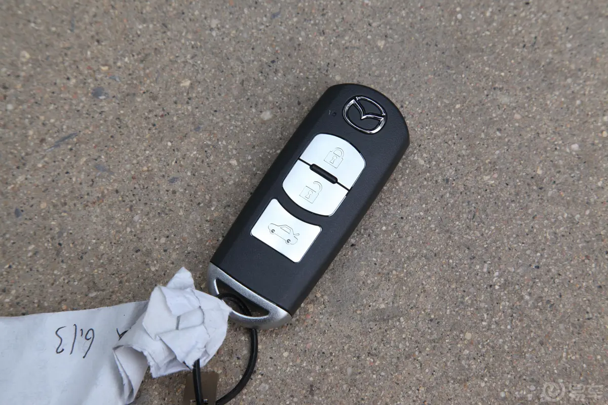 马自达3 昂克赛拉云控版 三厢 1.5L 手自一体 豪华型 国VI钥匙孔或一键启动按键