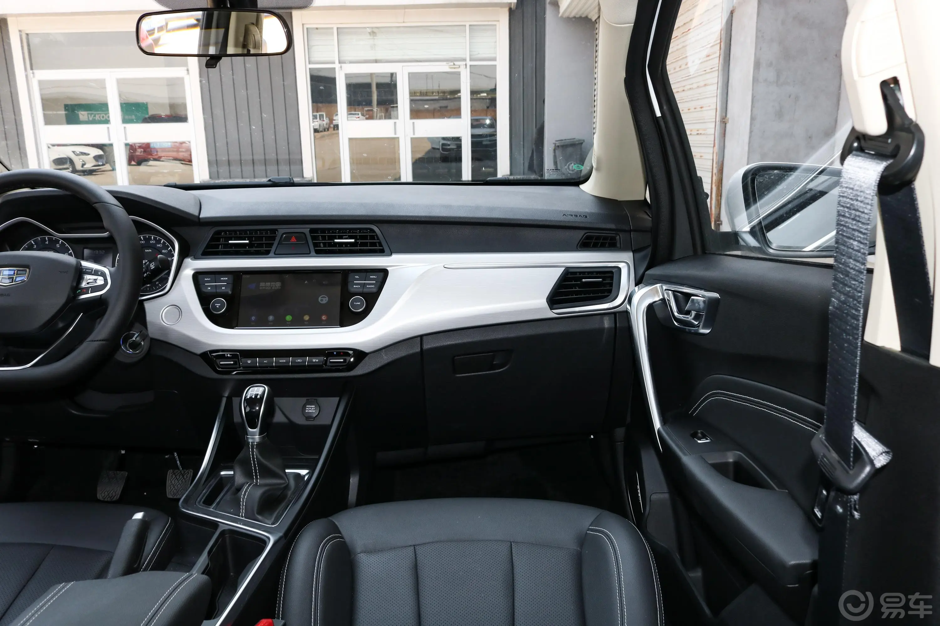 远景X3升级版 1.5L 手动 尊贵型副驾驶位区域