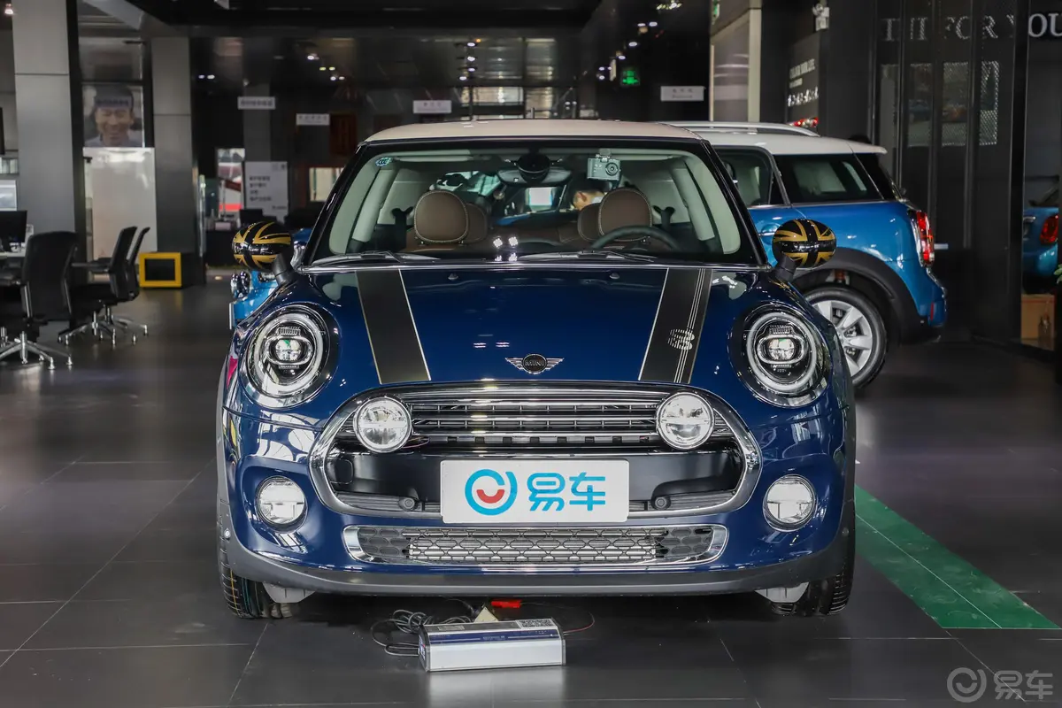 MINI60周年纪念版 1.5T COOPER 双离合 三门版正前水平