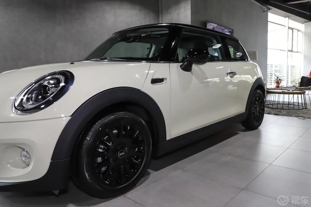 MINI1.5T COOPER 双离合 经典派 三门版外观