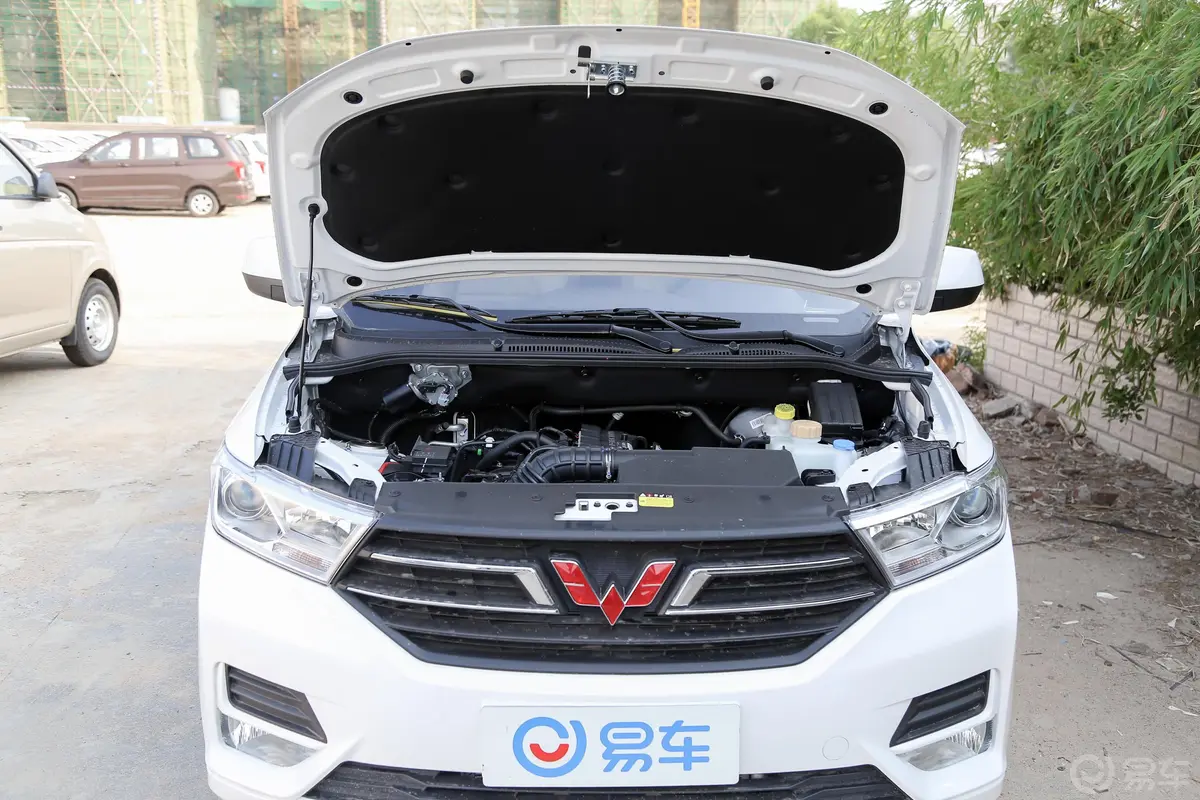 五菱宏光S1.5L 手动 舒适型 国VI发动机舱整体