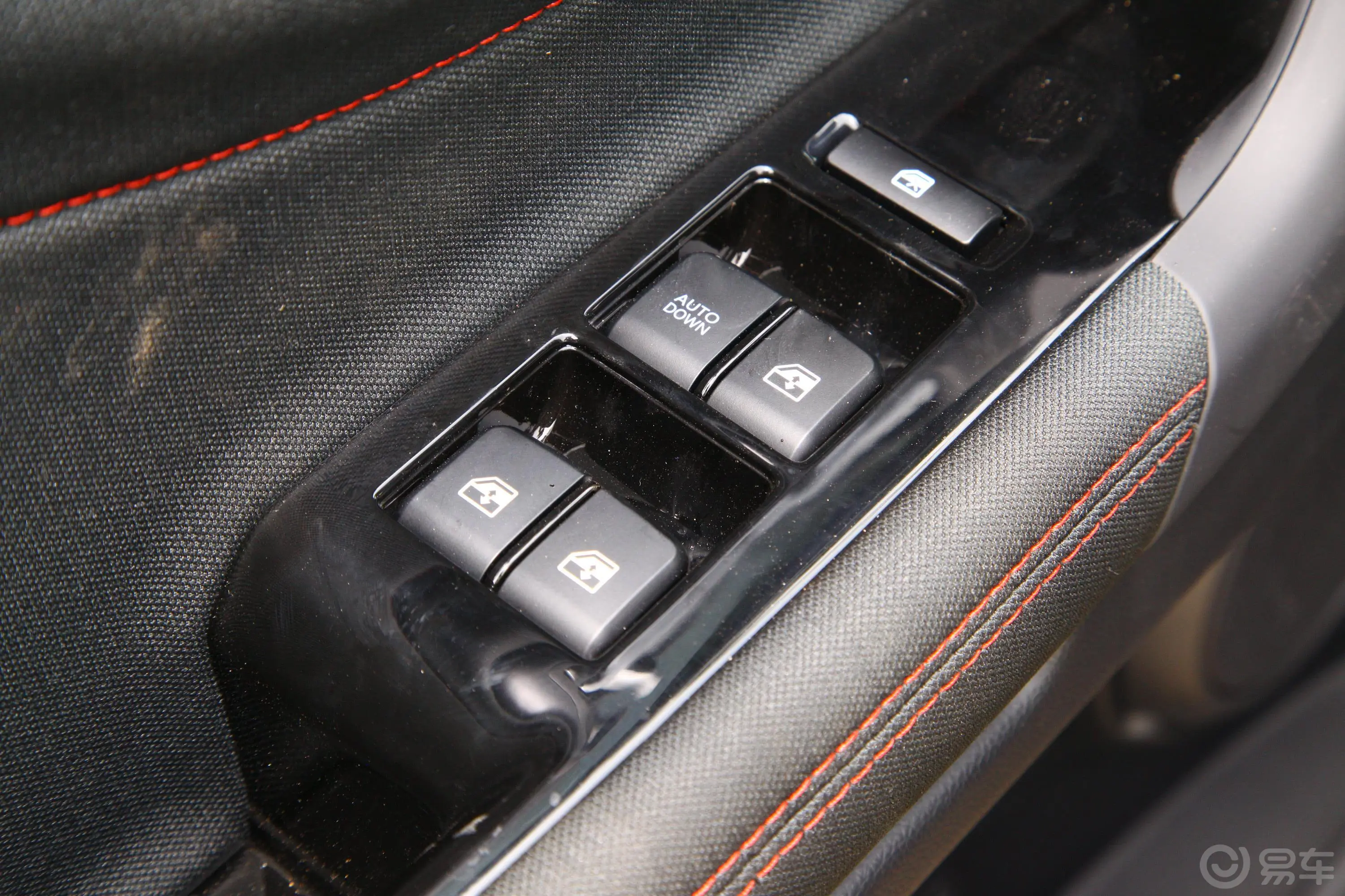 长安欧尚X70A1.5L 手动 舒适版 7座 国Ⅵ车窗调节整体
