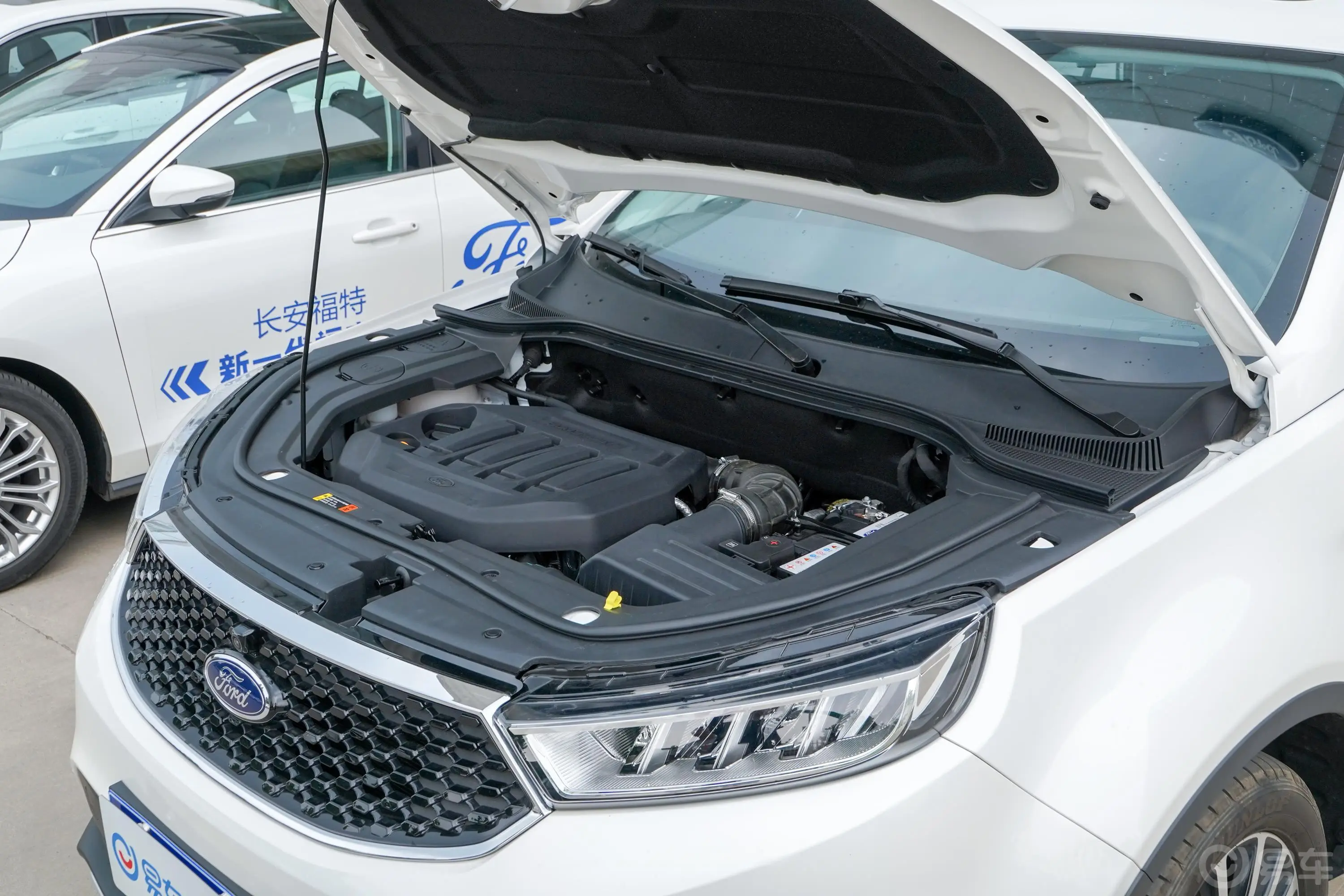 领界EcoBoost 145 CVT 尊领版PLUS 国VI外观