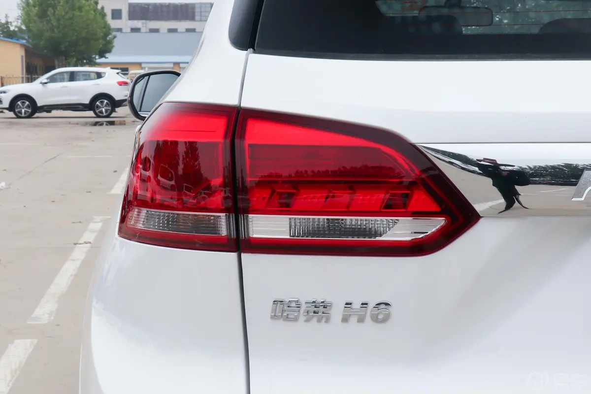 哈弗H6 Coupe1.5GDIT 双离合 两驱 精英版 国VI外观