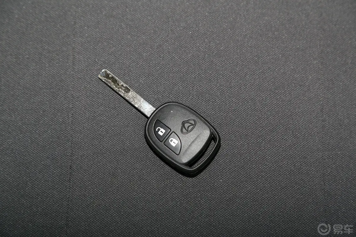 欧诺S欧诺S 1.5L 手动 经济版 国V钥匙正面