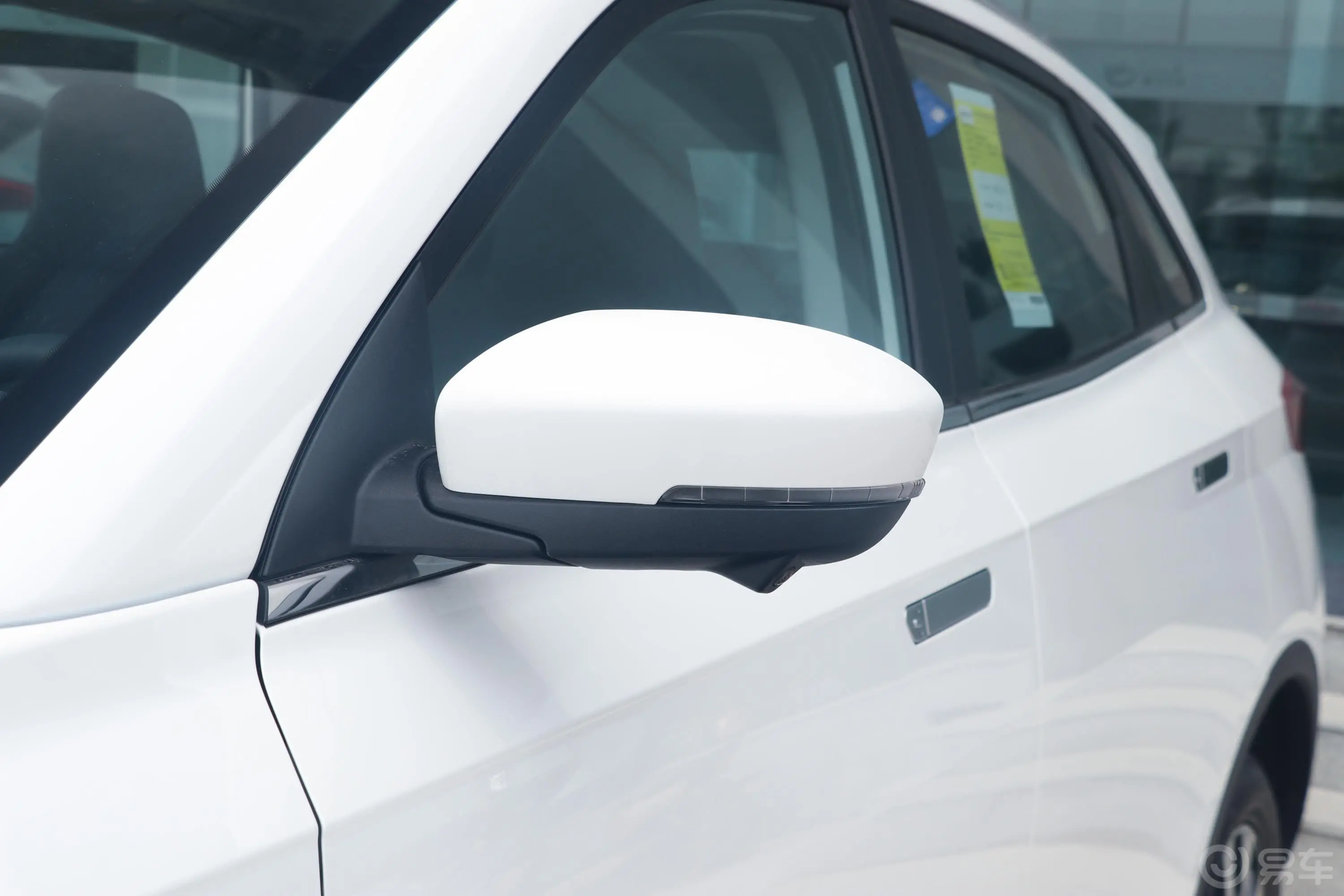 威马EX5EX5 智行2.0 Extra创新版400主驾驶后视镜背面