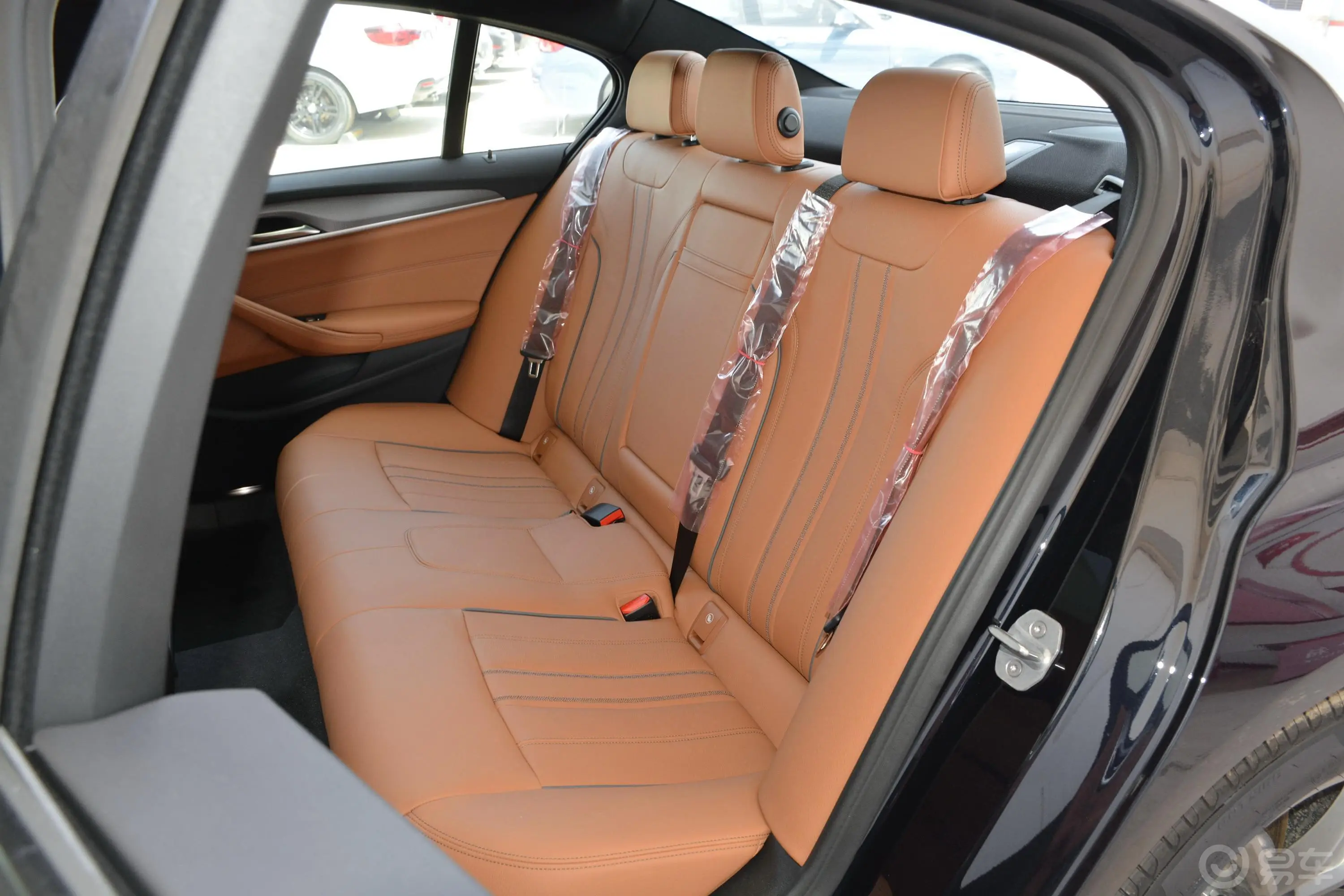 宝马5系(进口)改款 525i M运动套装后排座椅