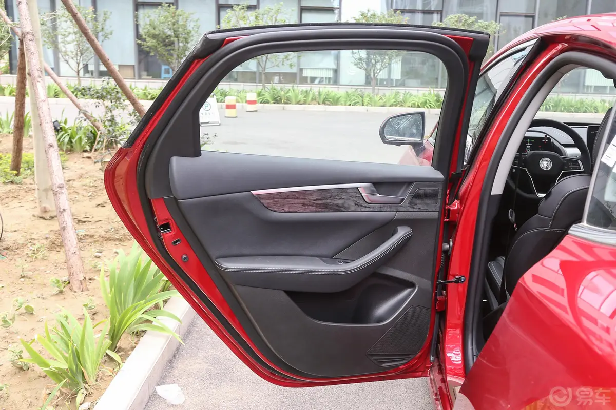 秦Pro新能源EV 超能版 高功率版 智联领耀型驾驶员侧后车门