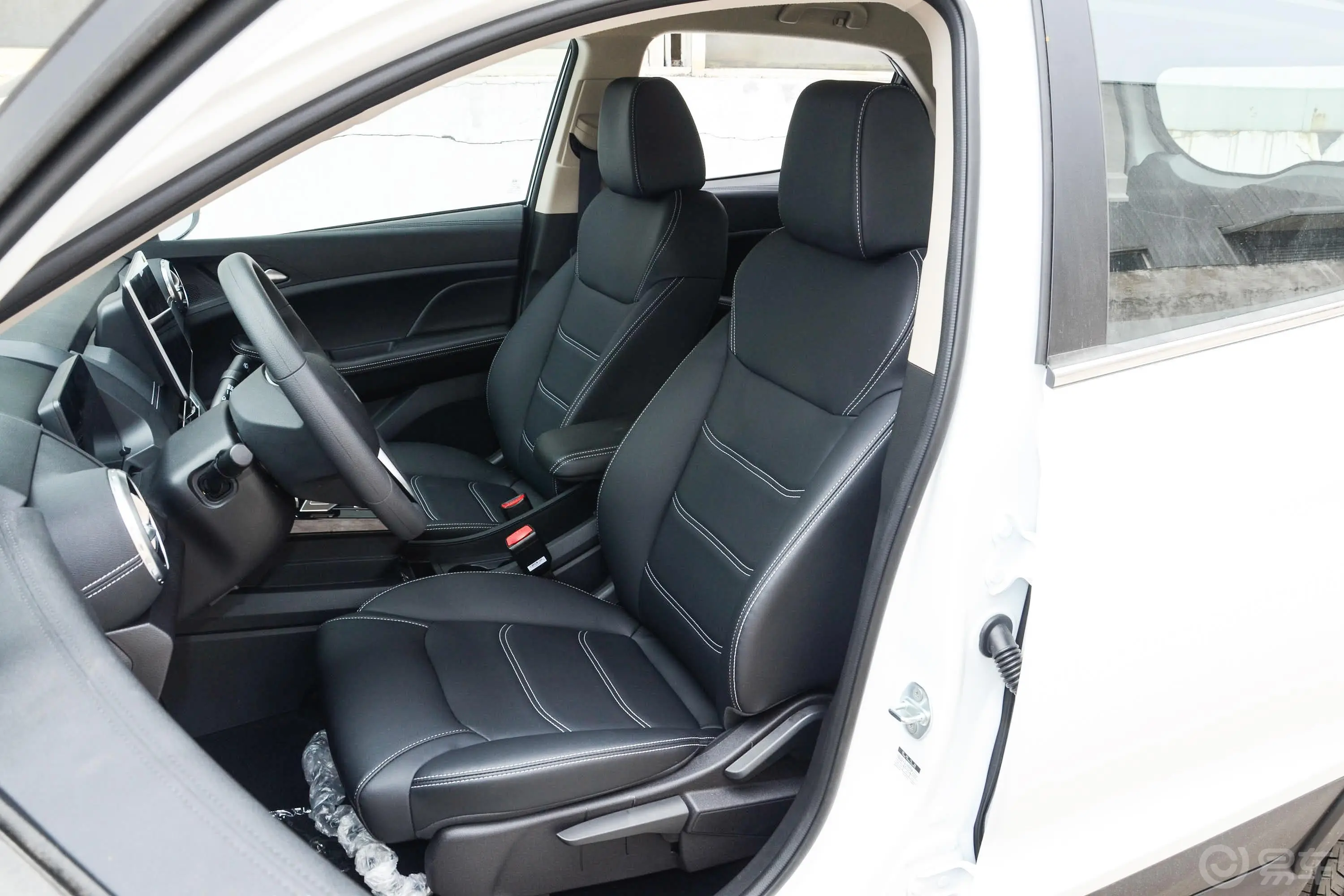 元新能源EV360 智联悦尚型驾驶员座椅