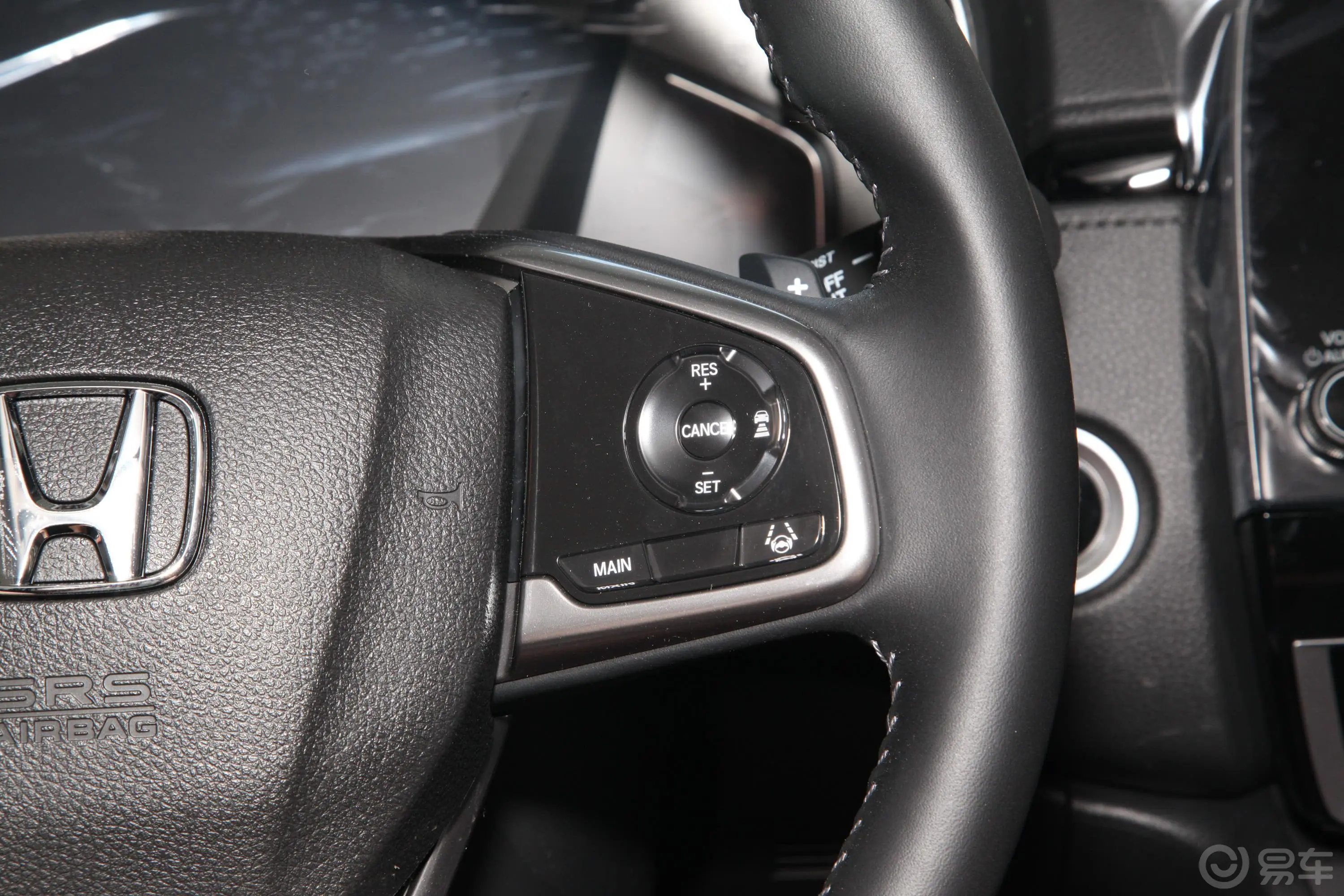 本田CR-V混动 2.0L 两驱 净驰版 国VI右侧方向盘功能按键