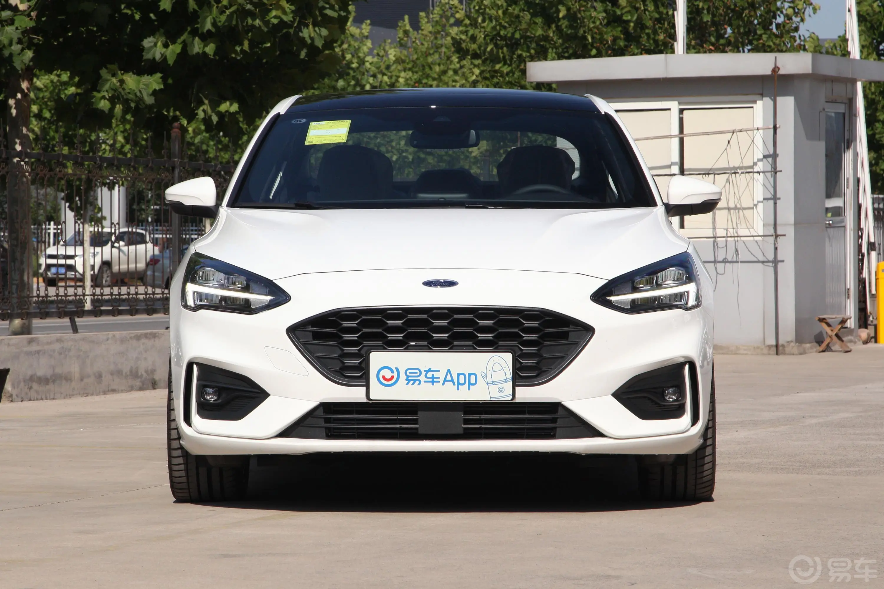 福克斯三厢 EcoBoost 180 手自一体 ST Line正前水平