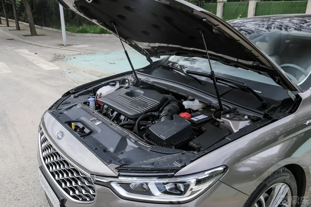 金牛座EcoBoost 245 Vignale 臻享版外观