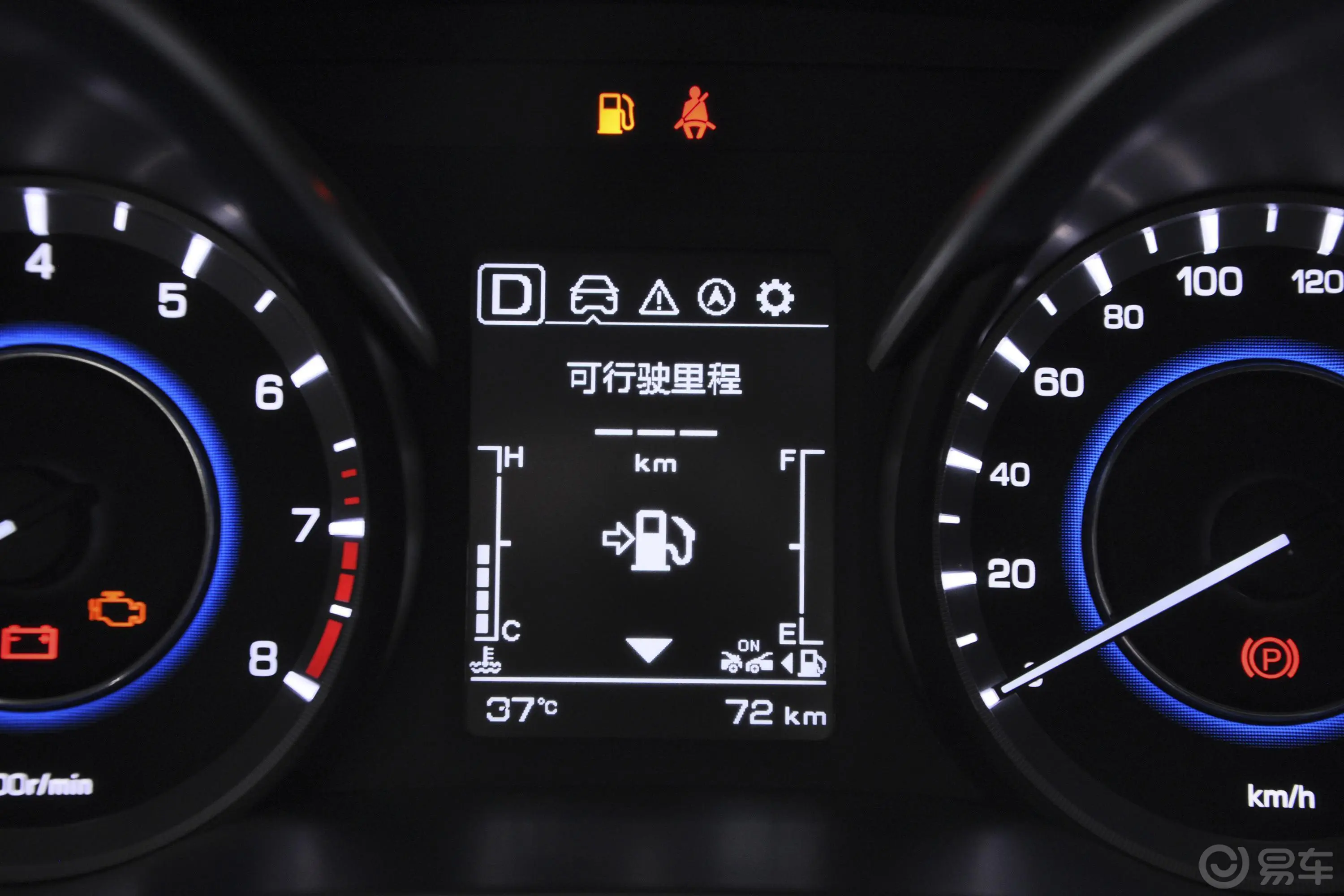 逸动XT1.6L GDI 手自一体 锐潮型 国VI内饰