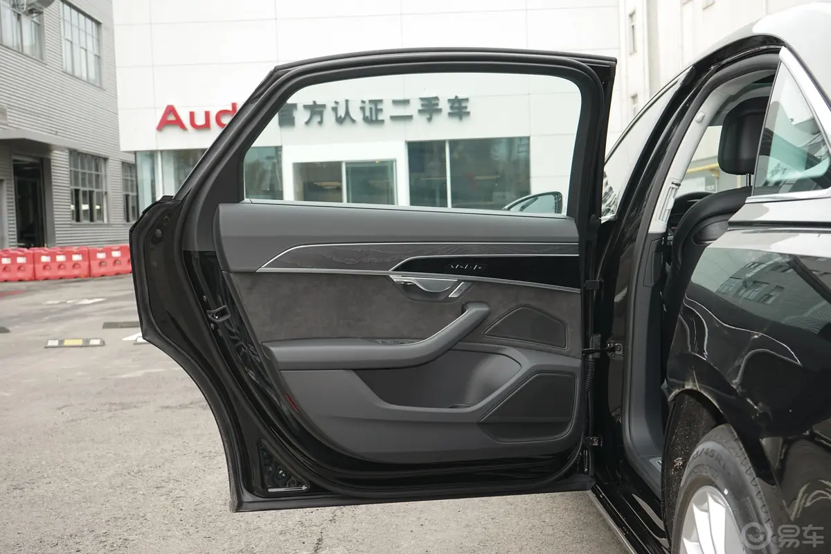 奥迪A8Plus A8L 50 TFSI quattro 舒适型驾驶员侧后车门