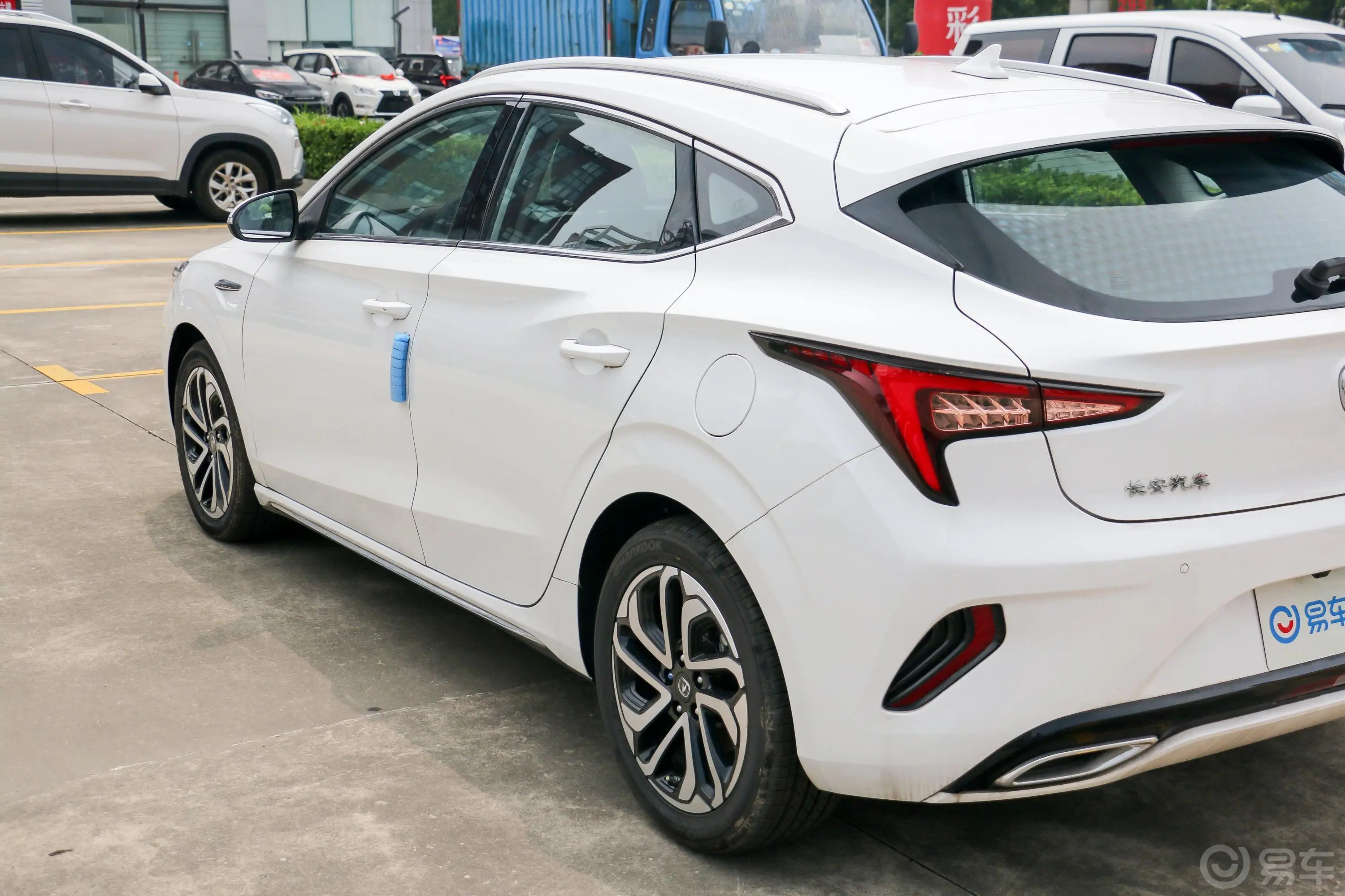 逸动XT1.6L GDI 手自一体 风潮型 国V外观