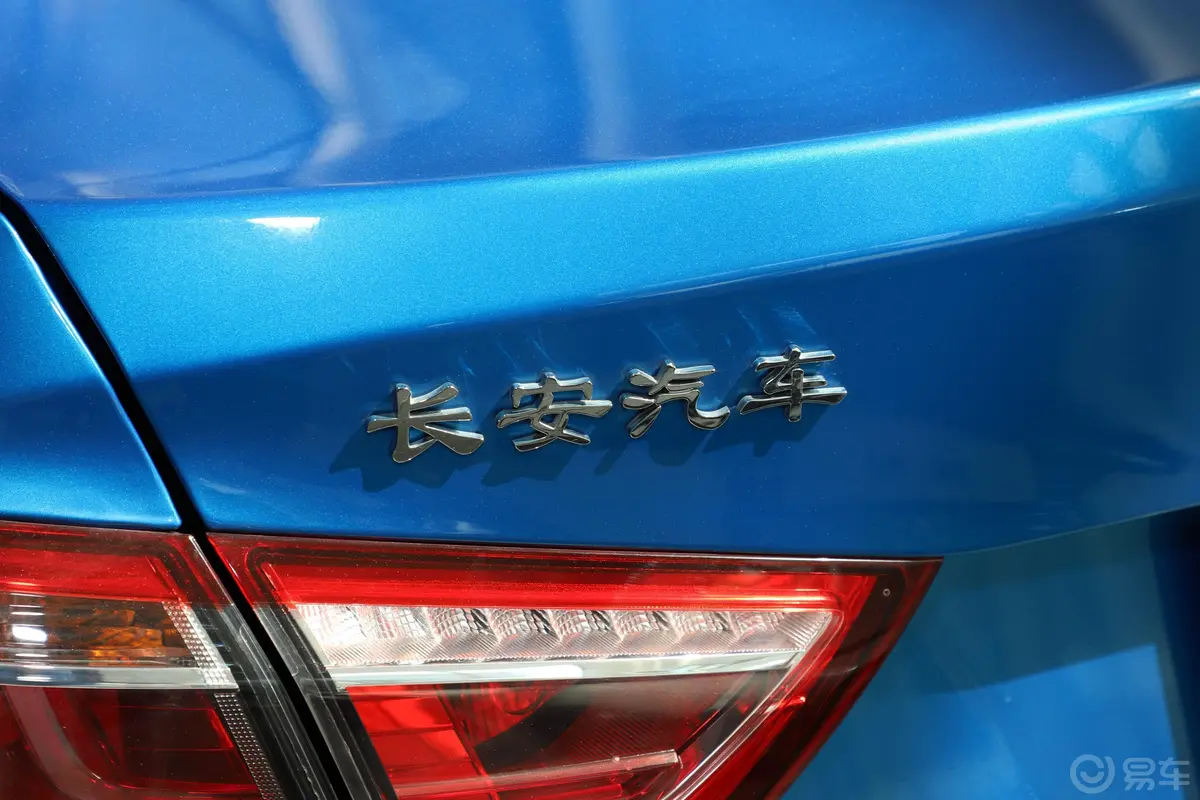 逸动DT1.6L 手自一体 悦享型 国VI外观