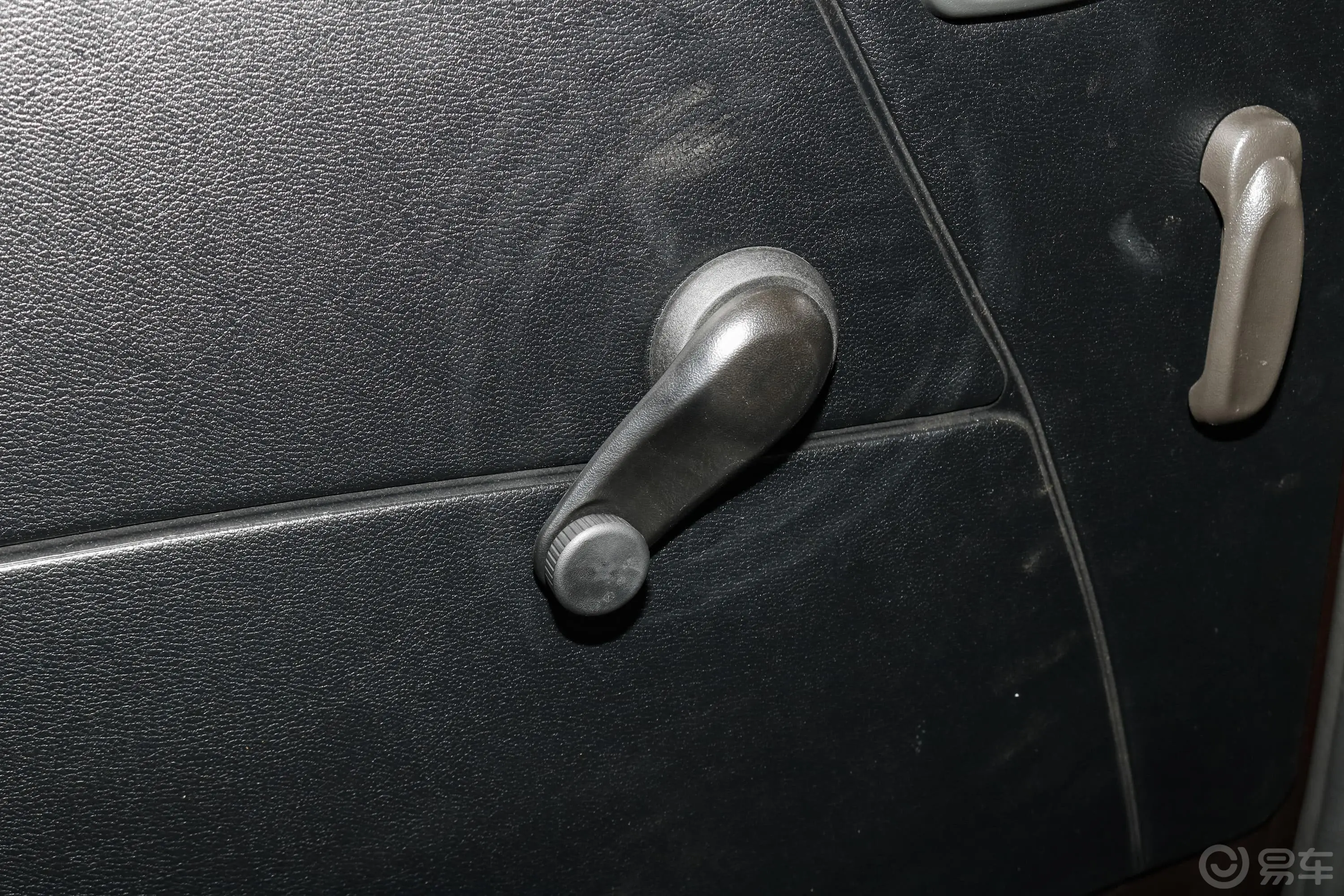 欧诺S欧诺S 1.5L 手动 经济版(空调) 国VI后车窗调节