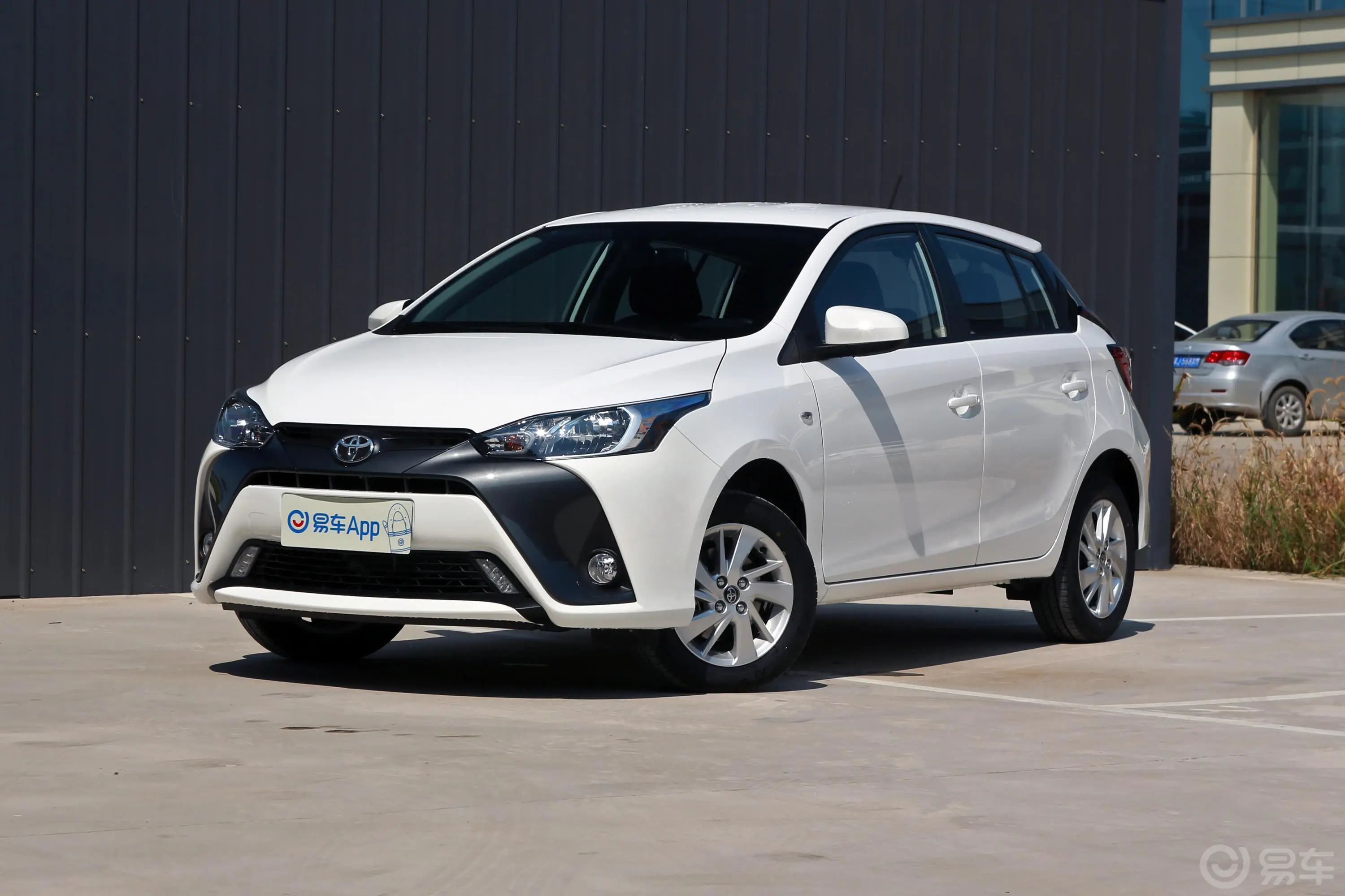 YARiS L 致炫1.5G CVT 炫动版 国Ⅵ侧前45度车头向左水平