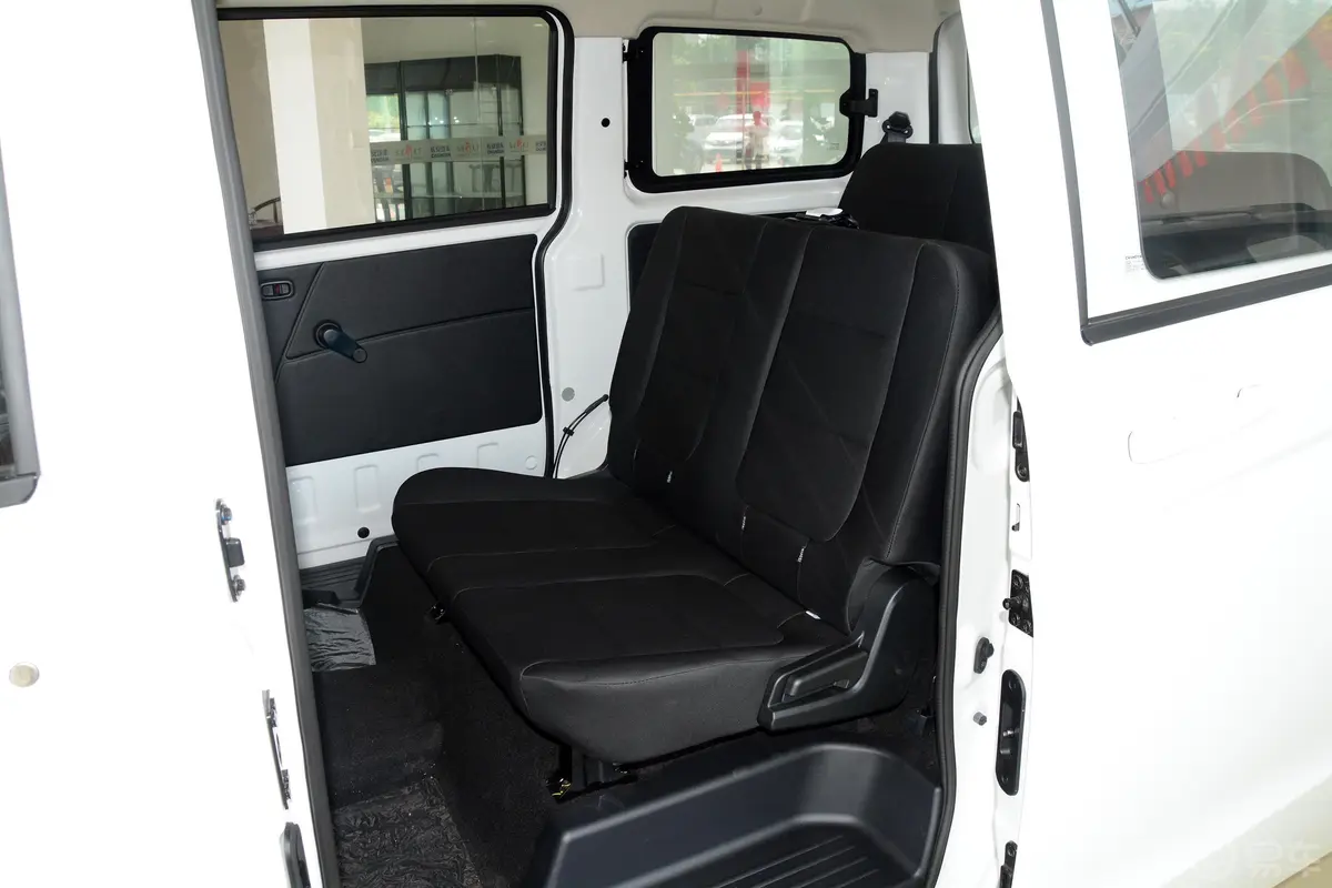 欧诺S欧诺S 1.5L 手动 经济版(非空调) 国VI后排座椅