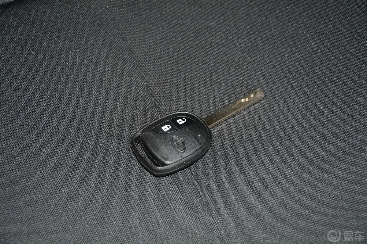 欧诺S欧诺S 1.5L 手动 经济版(非空调) 国VI钥匙正面