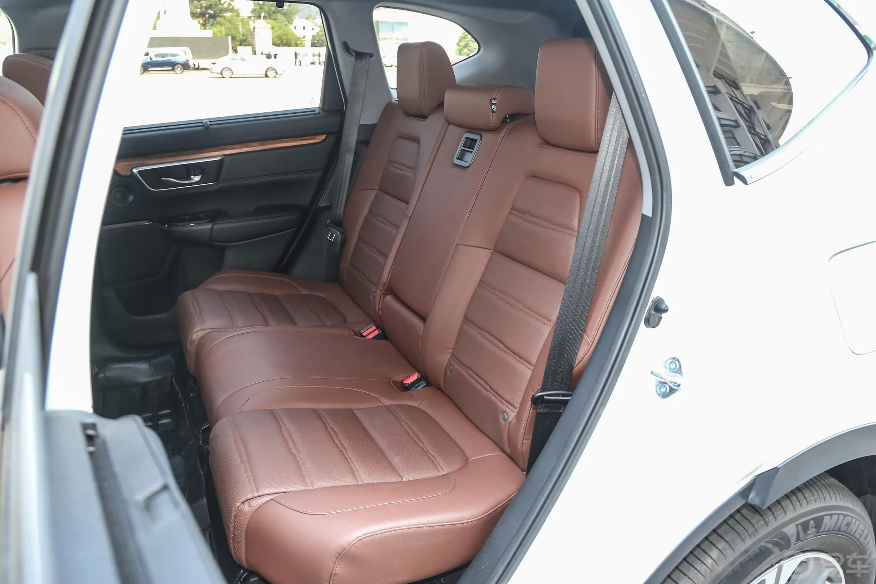 本田CR-V混动 2.0L 四驱 净享版 国VI后排座椅