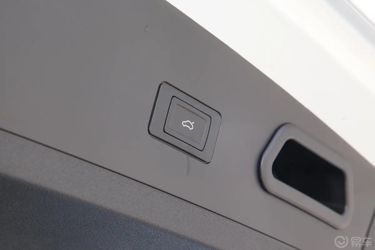 汉腾X7X7S 1.5T 手动 尊享型 国VI电动尾门按键（手动扶手）