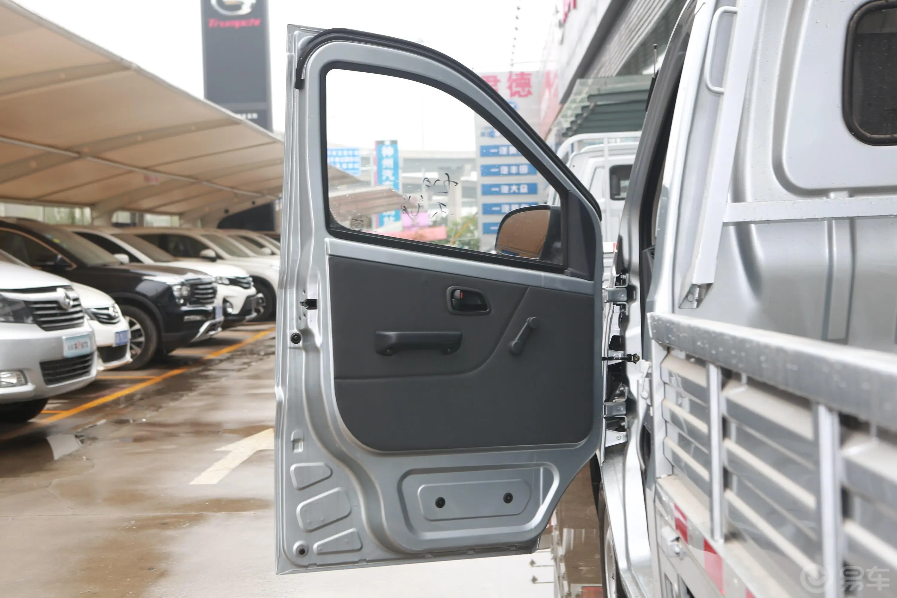 长安星卡1.5L 单排 货车标准版驾驶员侧前车门