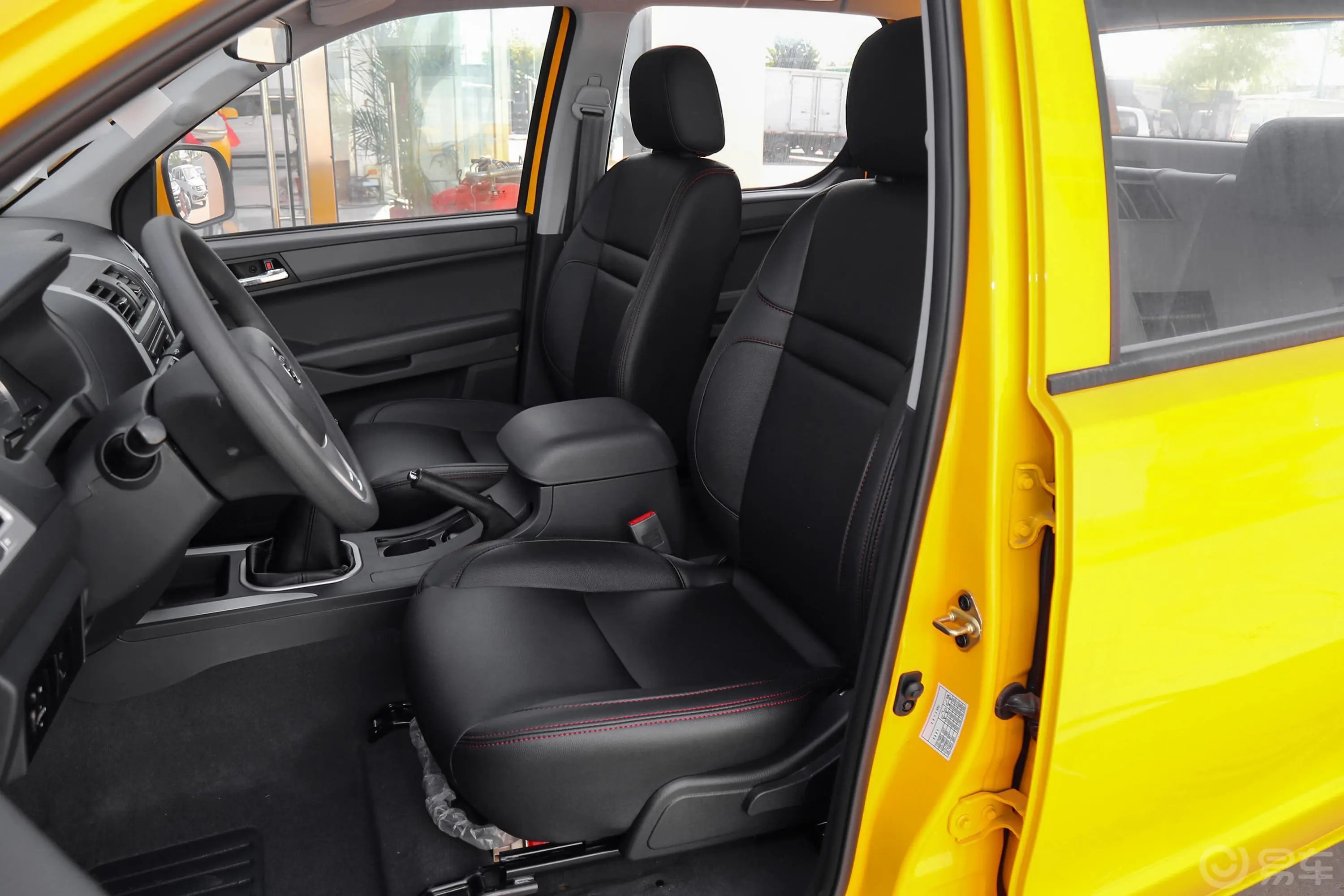 拓陆者E32.4L 手动 两驱 标箱 舒适版 汽油驾驶员座椅