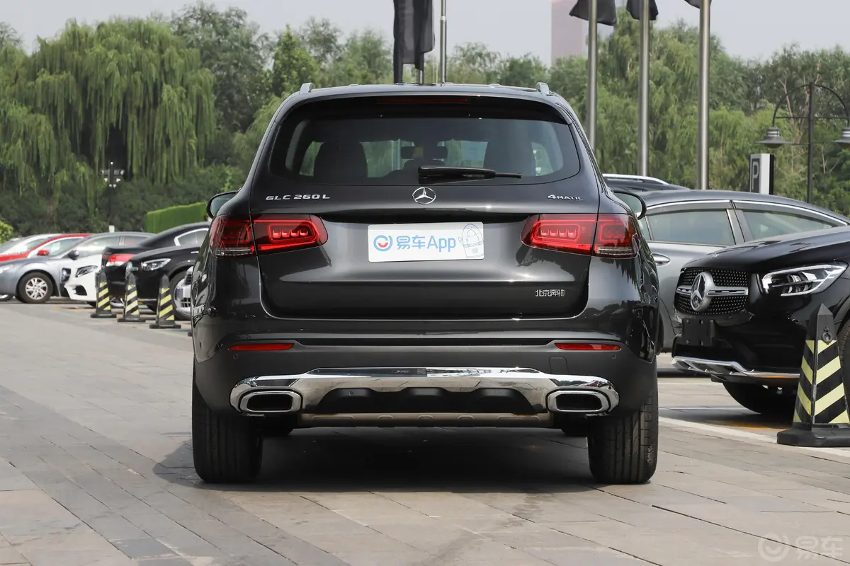 奔驰GLCGLC 260 L 4MATIC 动感型外观