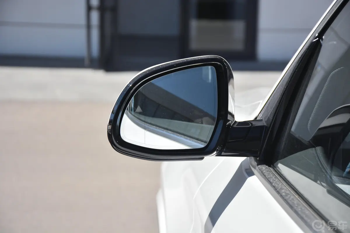 宝马X3xDrive 30i 领先型 M运动套装后视镜镜面
