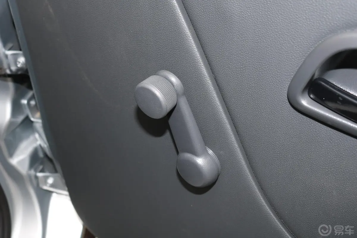 长安星卡1.5L 单排 仓栅车标准版车窗调节整体